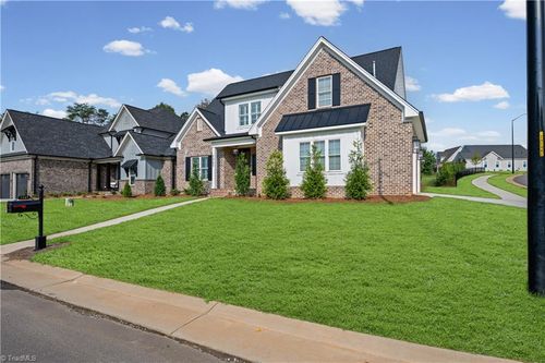 1347 Maple Chase Ln, Winston-Salem, NC, 27106-9517 | Card Image