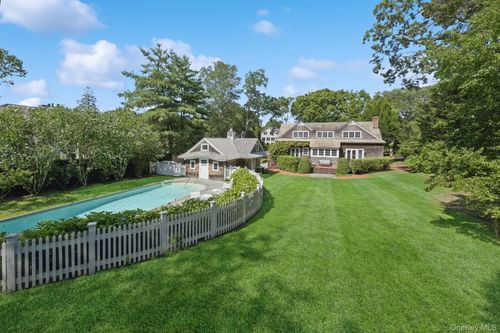 54 Palmer Ter, Sag Harbor, NY, 11963-4405 | Card Image