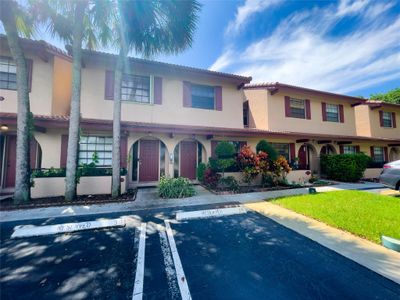 C1 - 10938 W Sample Rd, Townhouse with 3 bedrooms, 2 bathrooms and null parking in Coral Springs FL | Image 1