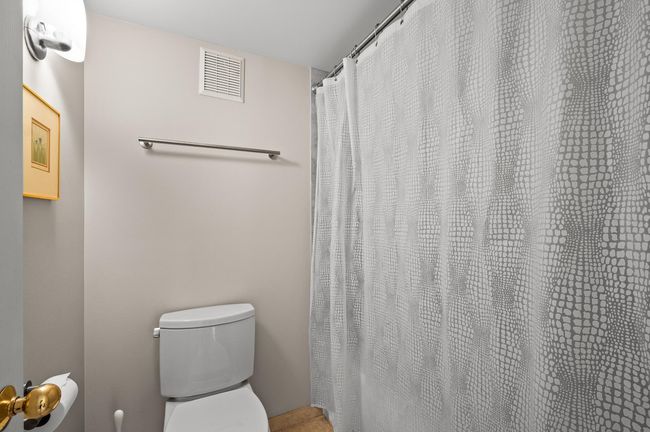 20_7500_Edinborough_331520_mls.jpg | Image 18