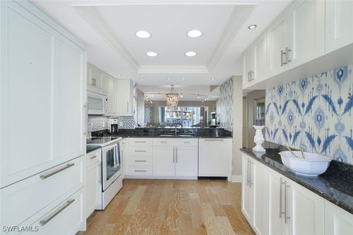 1-114-355 Park Shore Dr, NAPLES, FL, 34103-2617 | Card Image