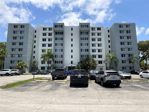 apt-b406-9143 Sw 77th Ave, Miami, FL, 33156-7652 | Card Image
