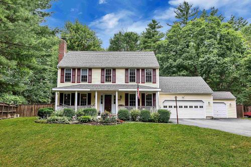 5 Captain Danforth Ln, Amherst, NH, 03031-2807 | Card Image