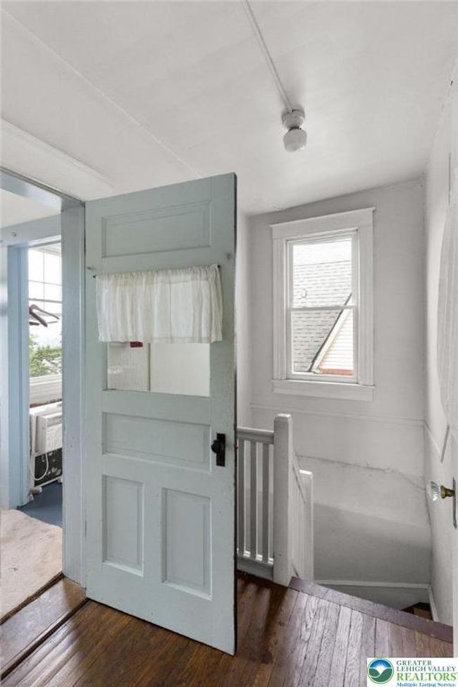 923 N Webster Ave, Home with 9 bedrooms, 5 bathrooms and 3 parking in Scranton PA | Image 45