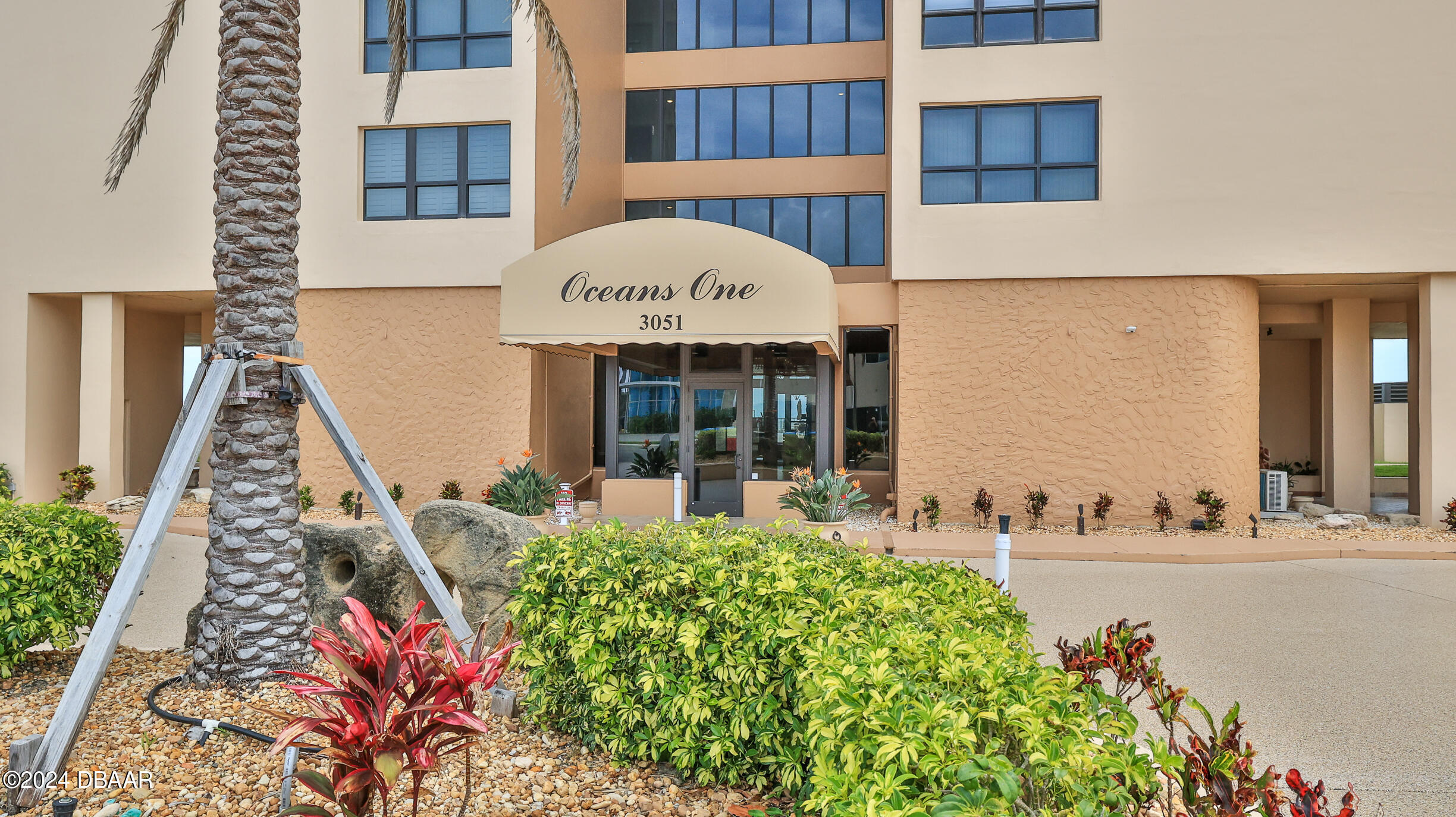 Residential in Daytona Beach Shores 2