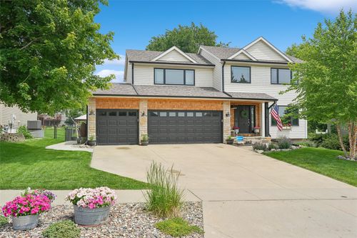 3112 E Southlawn Dr, Des Moines, IA, 50320-2168 | Card Image
