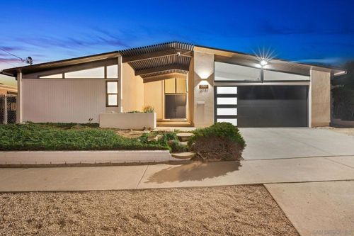 2561 Loring St, San Diego, CA, 92109-2363 | Card Image