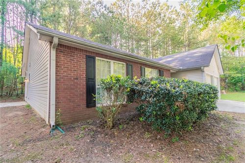 3856 Vine Stone Dr, Lithonia, GA, 30038-3730 | Card Image