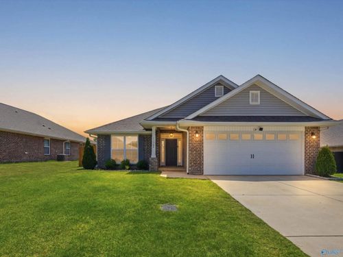 15360 Wildflower Bnd, Athens, AL, 35611-4512 | Card Image