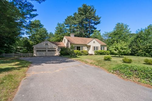 3 Pall Mall, East Walpole, MA, 02032-1333 | Card Image