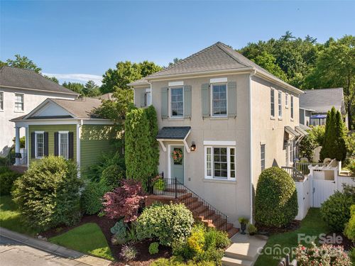 206 Leucothoe Ln, Asheville, NC, 28803-5002 | Card Image