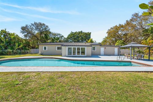 12935 Sw 81st Ave, Pinecrest, FL, 33156-6136 | Card Image