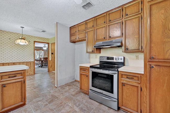 637 Snap Rd, House other with 2 bedrooms, 2 bathrooms and null parking in Sherman TX | Image 8