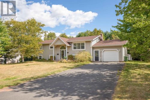 54 Anne Cres, Stratford, PE, C1B1M8 | Card Image