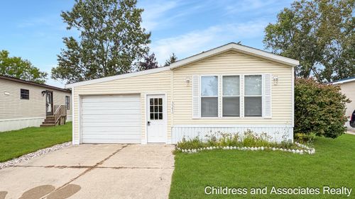 321 Valley Oak Drive, Coopersville, MI, 49404 | Card Image