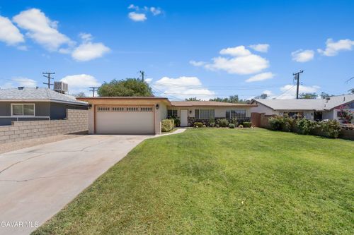 3236 Shelley St, Rosamond, CA, 93560-7641 | Card Image