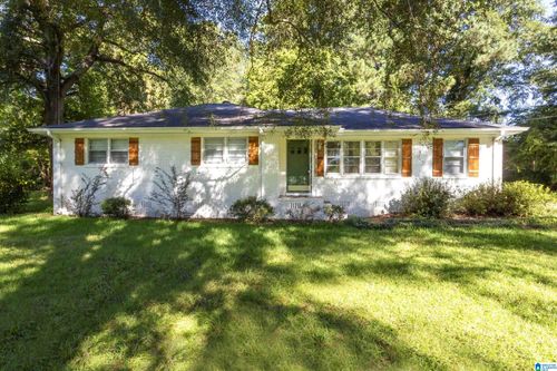 2050 Pinehurst Dr, GARDENDALE, AL, 35071-2177 | Card Image