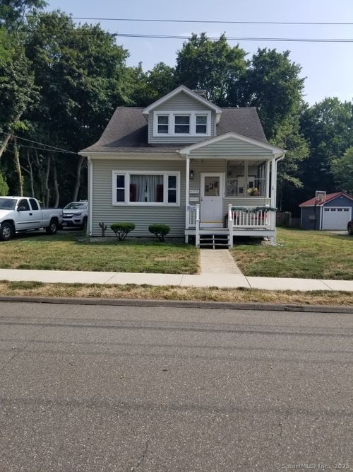 3 Manning Rd, Enfield, CT, 06082-1828 | Card Image