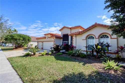 2845 Fairways Dr, Homestead, FL, 33035-1177 | Card Image