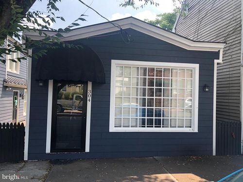 304 S Braddock Street, WINCHESTER, VA, 22601 | Card Image