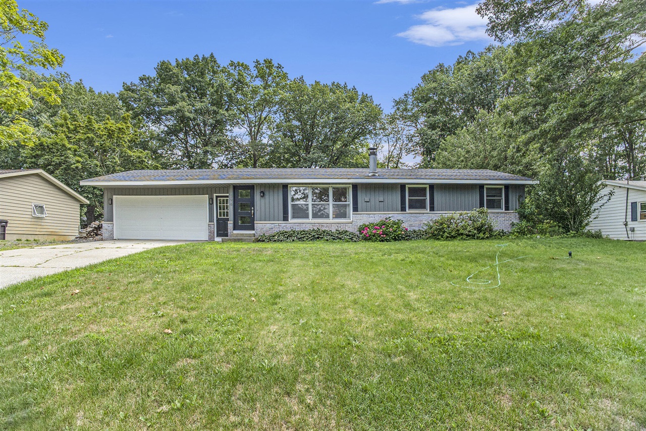 Kimber Ln, Holland, MI 49424