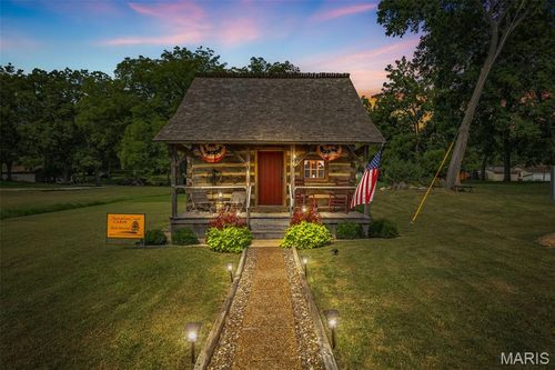 313 Saint Marys Rd, Ste Genevieve, MO, 63670-1643 | Card Image