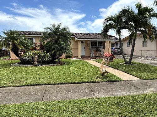 1340 W 36th St, Hialeah, FL, 33012-4831 | Card Image