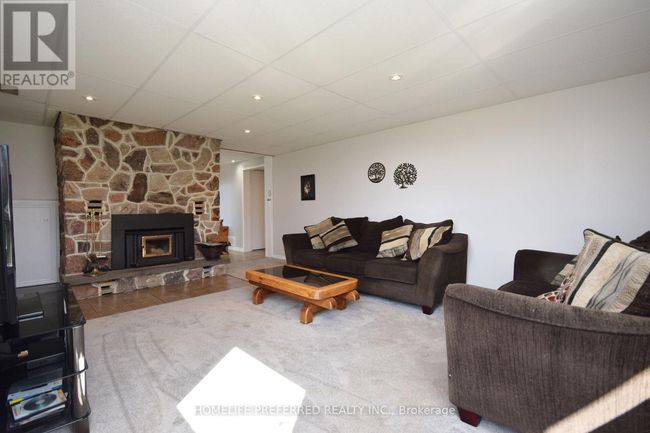 1640 County 21 Road, House other with 4 bedrooms, 3 bathrooms and 17 parking in Cavan Monaghan (Cavan Twp) ON | Image 6