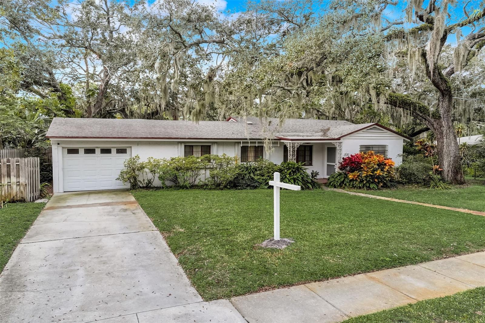 1656 Catalonia Lane, For Sale in Sarasota Zoocasa