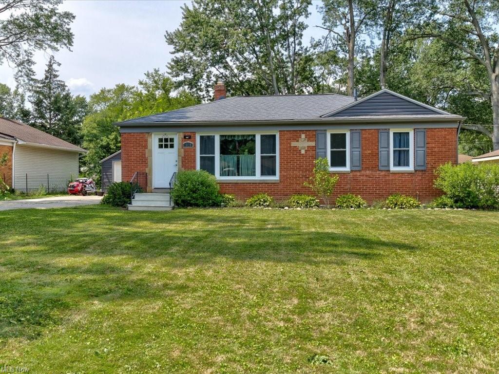 1878 Julia Avenue, Sold in Avon Zoocasa