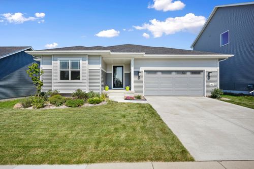 509 E Verleen Avenue, WAUNAKEE, WI, 53597 | Card Image