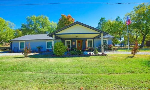 107 N Main Street, Grove, OK, 74344 | Card Image