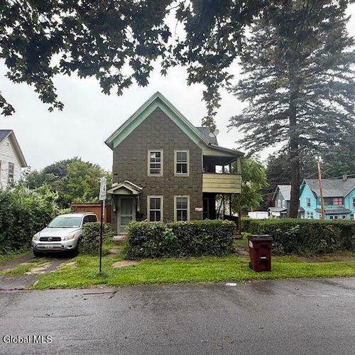 58 3rd St, Gloversville, NY, 12078-3721 | Card Image