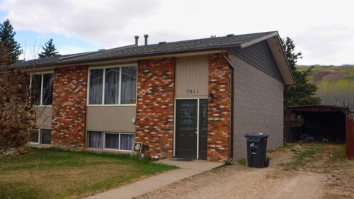 7911 99 Street, Peace River, AB, T8S1A9 | Card Image