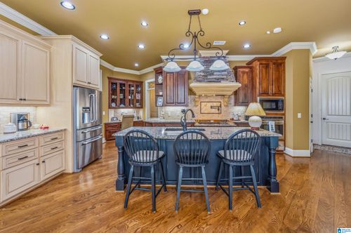 221 River Oaks Dr, HELENA, AL, 35080-8623 | Card Image
