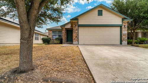 10306 Pinehurst Run, San Antonio, TX, 78239-1420 | Card Image