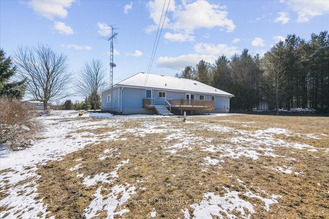822743 1 Sideroad, House other with 4 bedrooms, 2 bathrooms and 8 parking in Chatsworth ON | Image 35