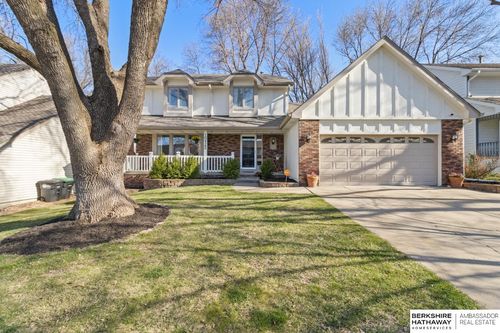10422 Y St, Omaha, NE, 68127-4546 | Card Image