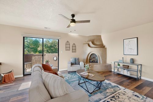 35d-2900 Vista Del Rey Ne, Albuquerque, NM, 87112-6705 | Card Image