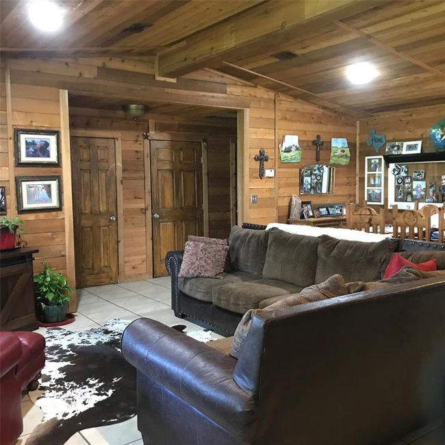 Large Living room and Dining area combined | Image 15