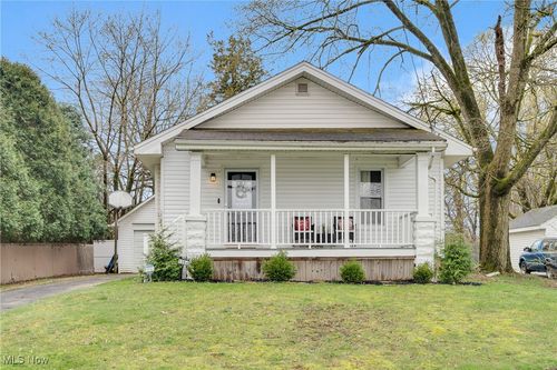 1384 Gilbert Dr, Mineral Ridge, OH, 44440-9746 | Card Image