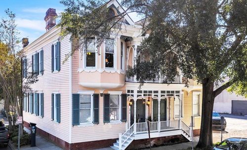 32 Habersham St, Savannah, GA, 31401-3420 | Card Image
