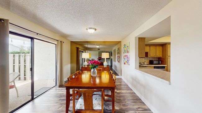 527 Deer Creek Wildwood Ln E, Condo with 4 bedrooms, 3 bathrooms and null parking in Deerfield Beach FL | Image 4