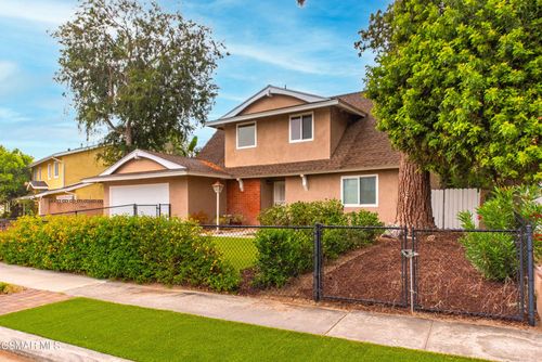 2135 Elizondo Ave, Simi Valley, CA, 93065-4615 | Card Image