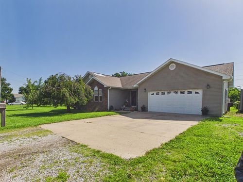 106 Sugar Maple Rd, Licking, MO, 65542-7301 | Card Image
