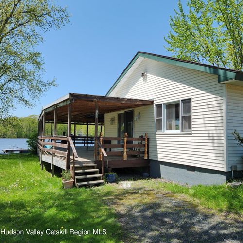 65 Marcellus Ln, Schaghticoke, NY, 12154-2100 | Card Image