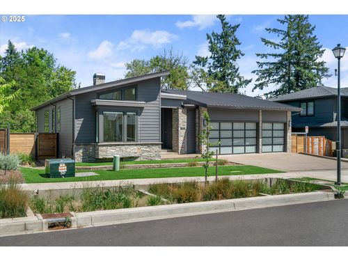 4550 Sw 59th Ave, Portland, OR, 97221-1262 | Card Image