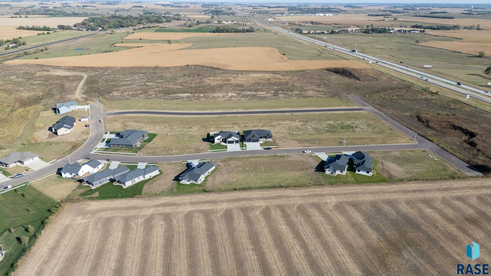 Land in Hartford 4