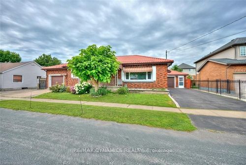 6299 Murray St, Niagara Falls, ON, L2G2K8 | Card Image