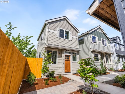 3624 Sw Vermont St, Portland, OR, 97219-1009 | Card Image